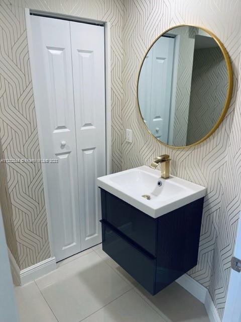 VIA VENTURA NEIGHBORHOOD - Residential Lease