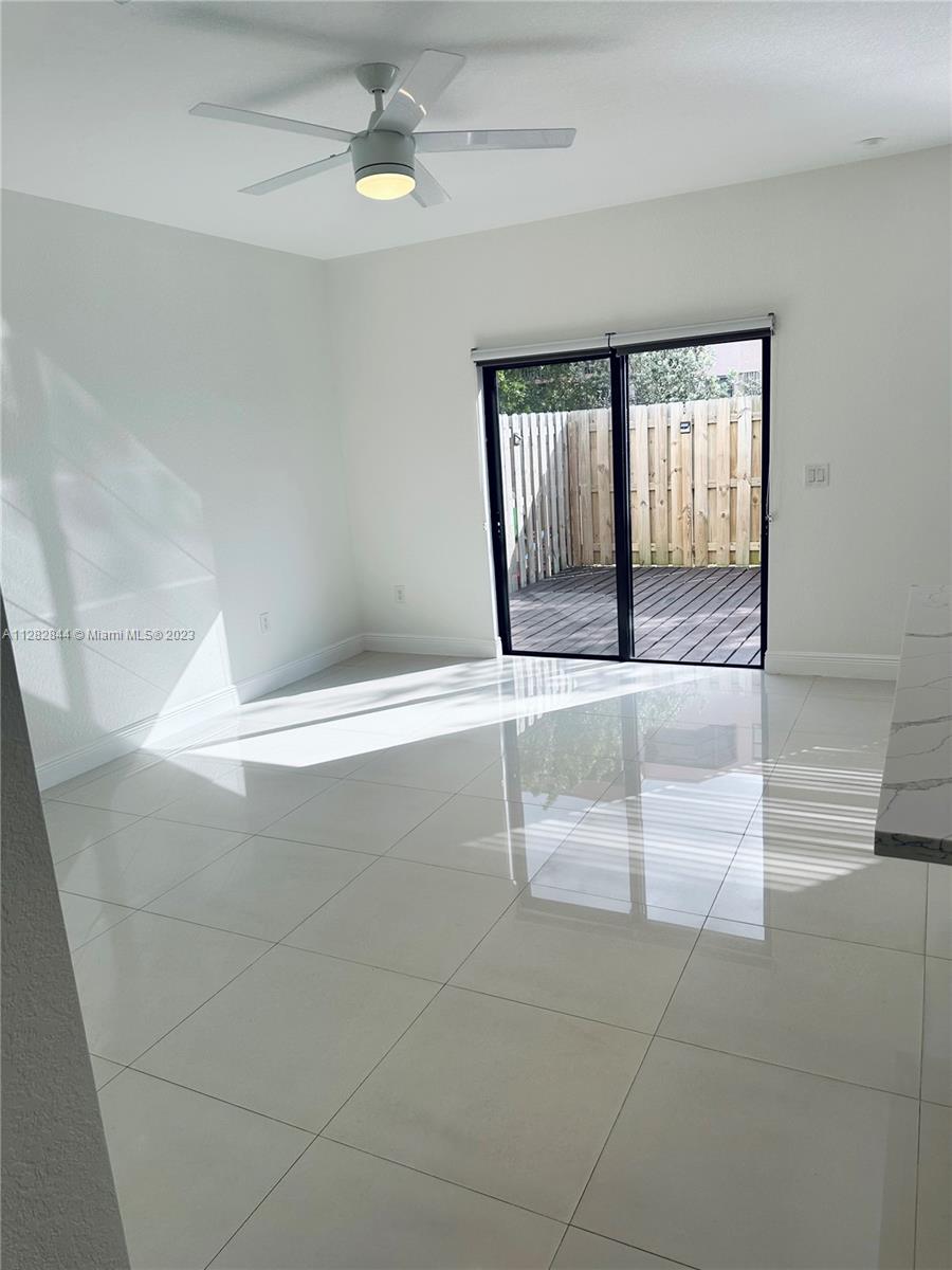 VIA VENTURA NEIGHBORHOOD - Residential Lease