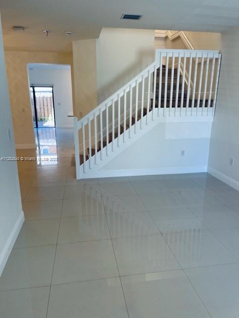 VIA VENTURA NEIGHBORHOOD - Residential Lease