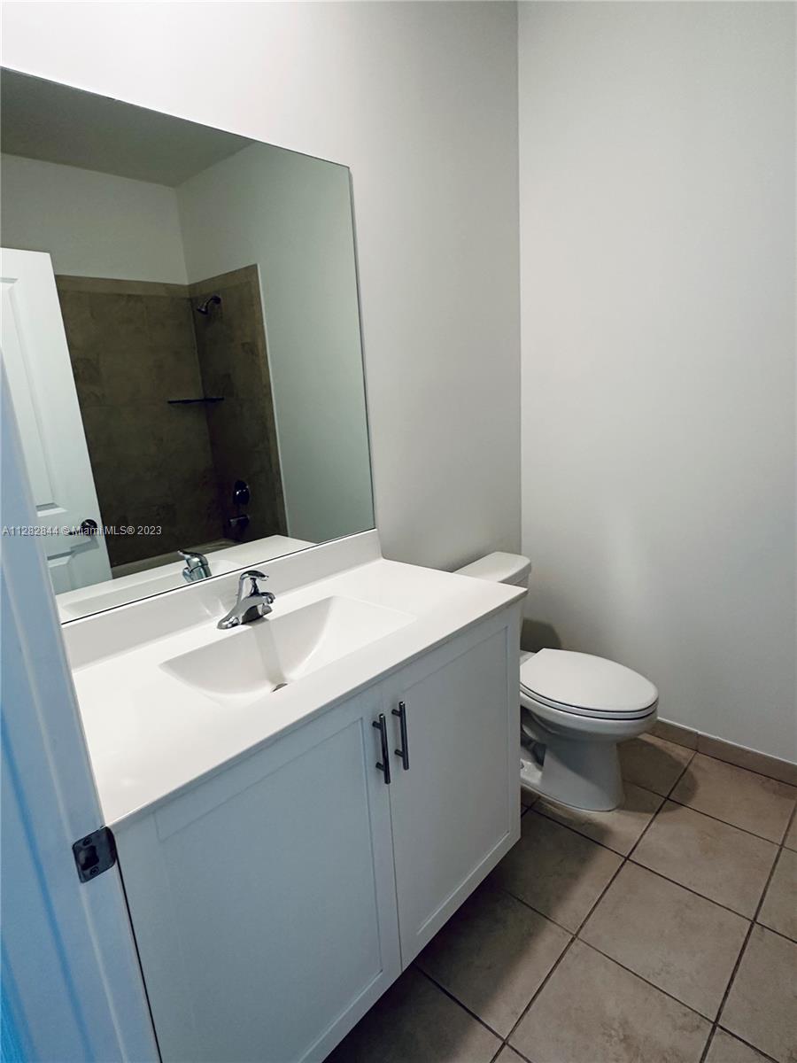 VIA VENTURA NEIGHBORHOOD - Residential Lease