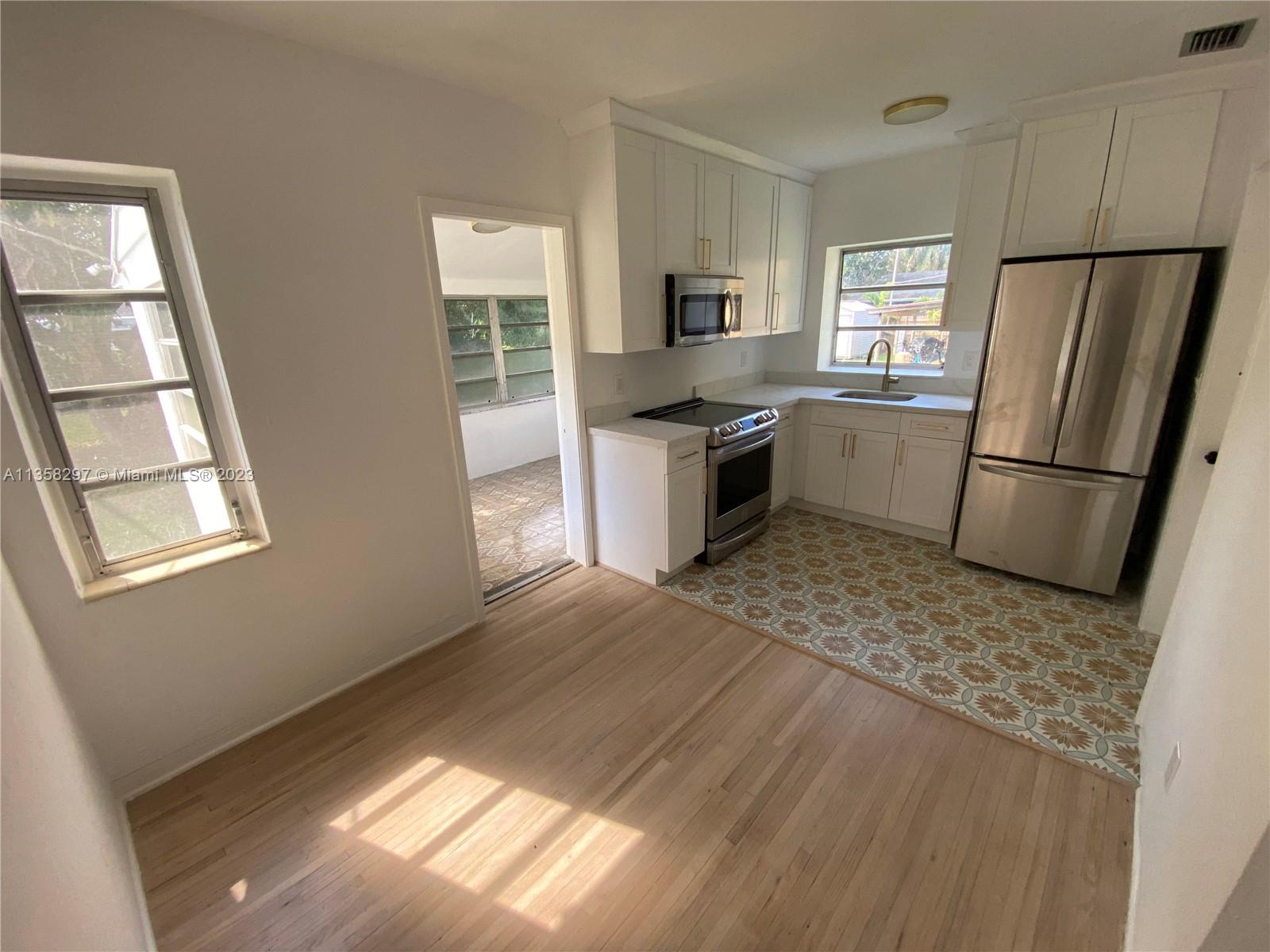 BISCAYNE GDNS SEC E PART - Residential