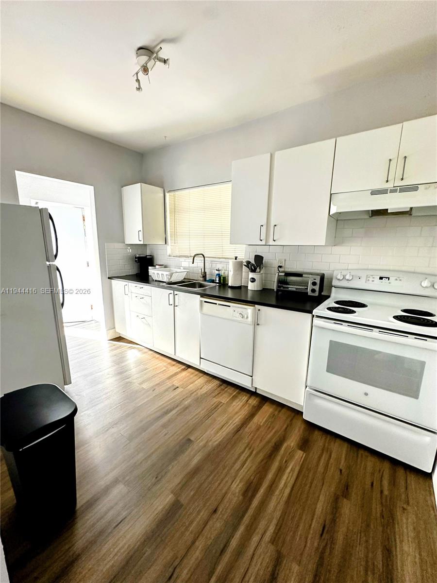 HOLLEMAN MANOR ADDN - Residential Income
