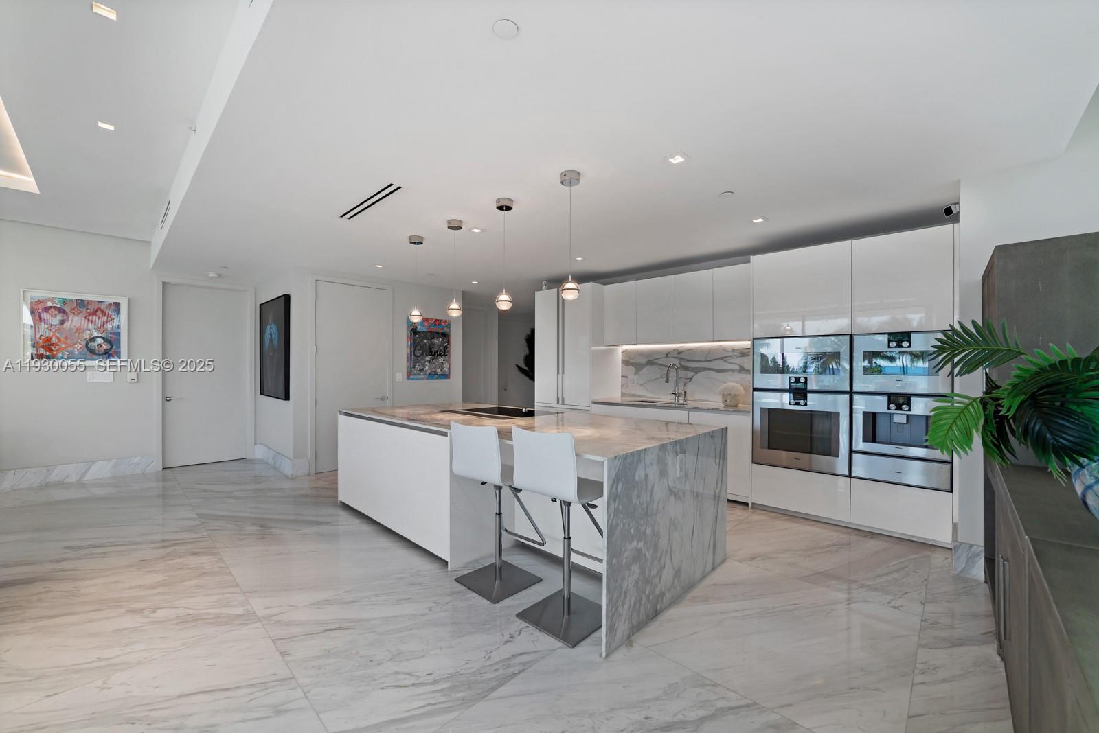 OCEANA BAL HARBOUR CONDO - Residential
