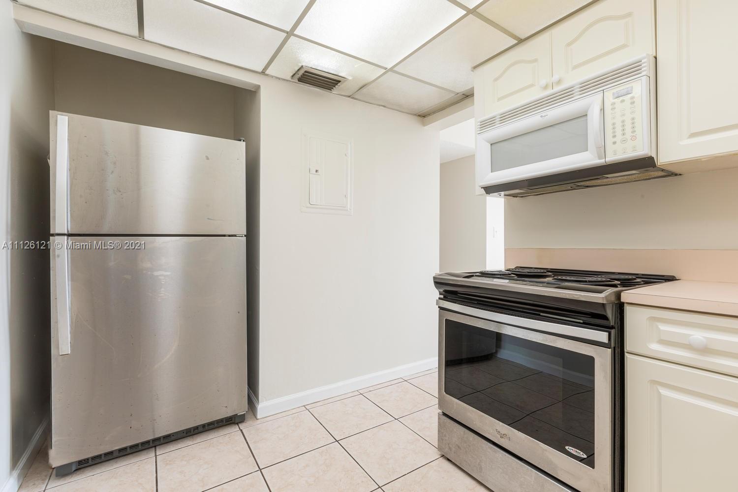 KINGS CREEK SO CONDO - Residential Lease