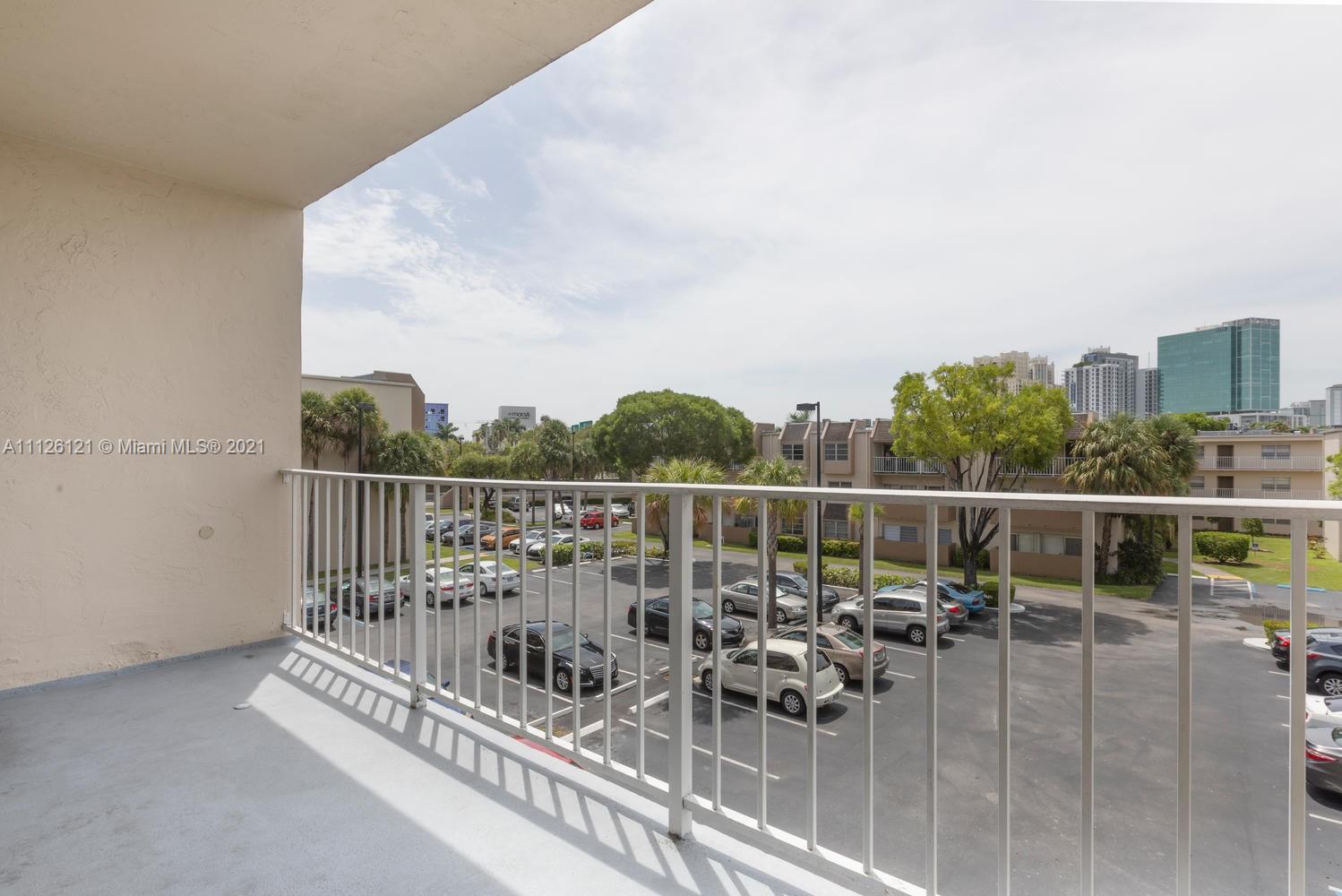 KINGS CREEK SO CONDO - Residential Lease