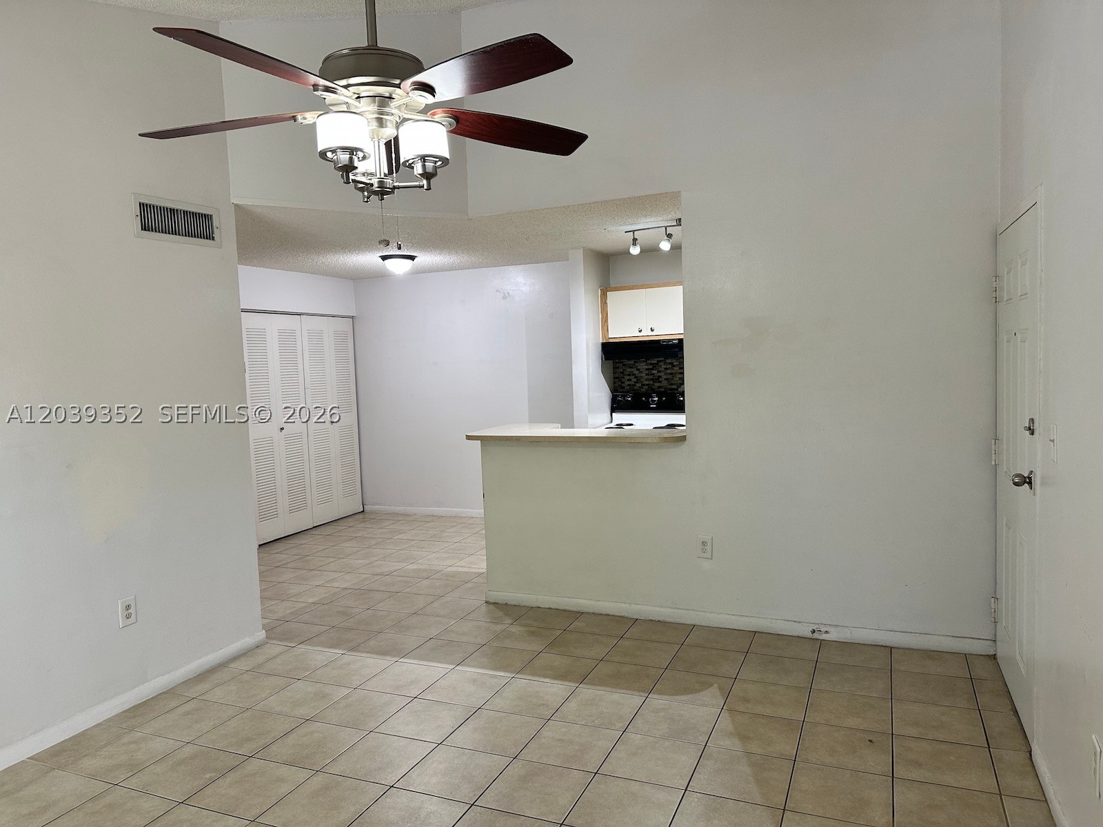 VILLA BELLINI CONDO - Residential