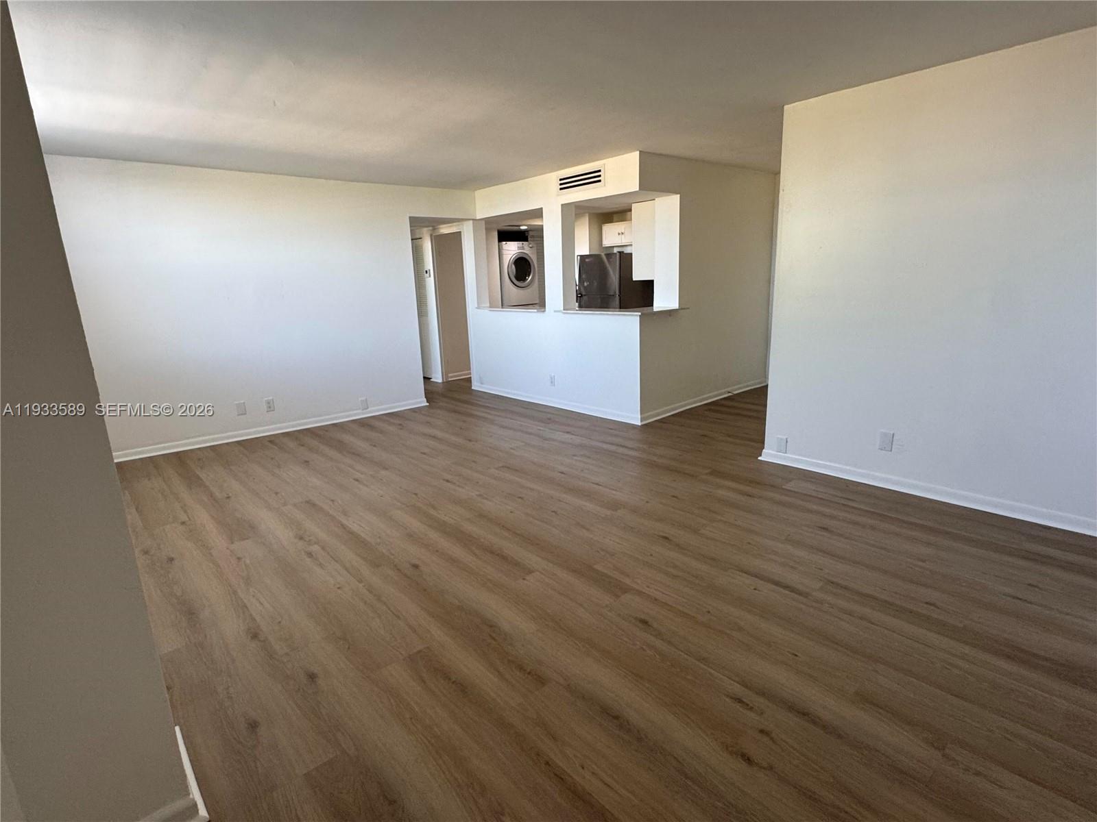 PLAZA 15 CONDO - Residential