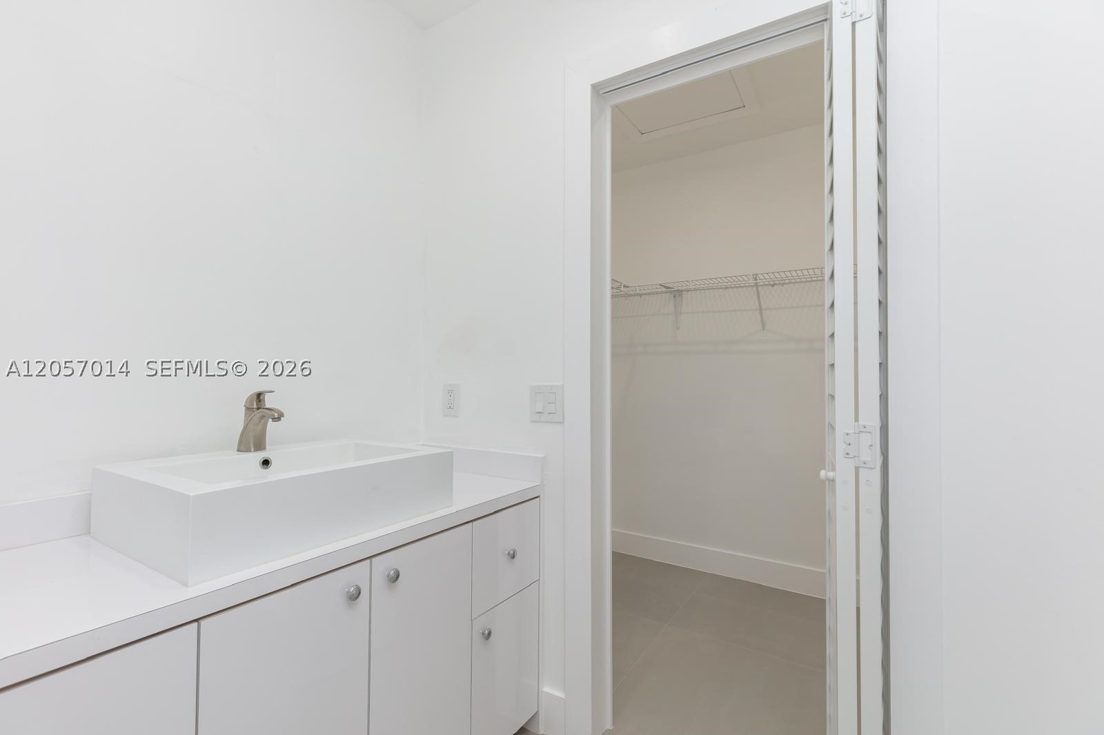 1ST AMEND TO TRUVAL SUB - Residential Lease