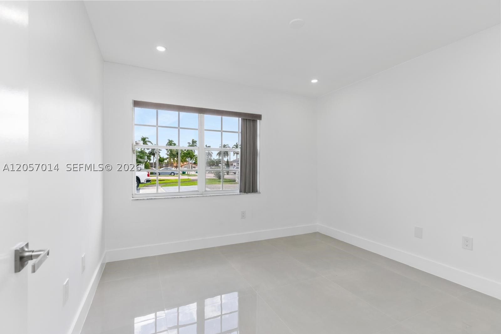 1ST AMEND TO TRUVAL SUB - Residential Lease