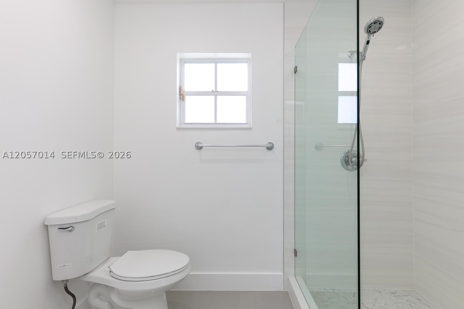 1ST AMEND TO TRUVAL SUB - Residential Lease
