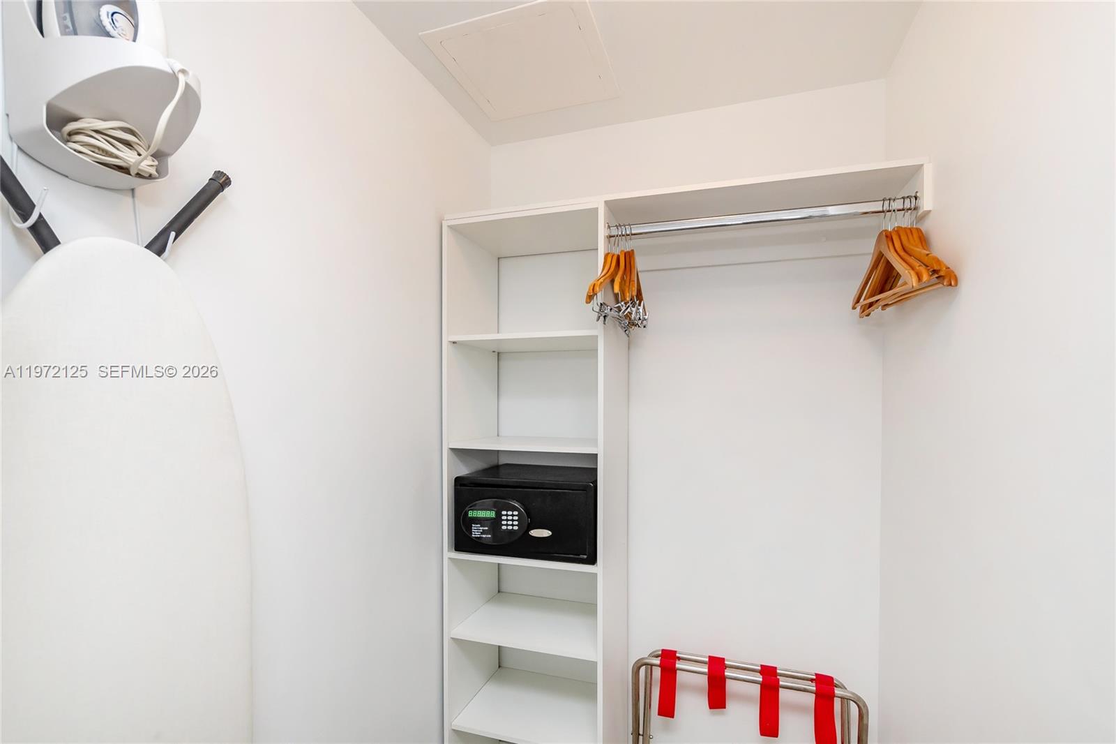 BEACHWALK CONDOMINIUM - Residential