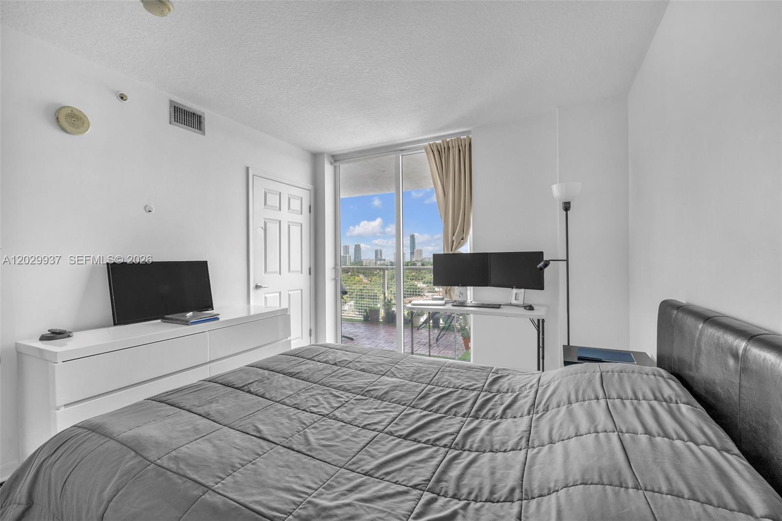 BRICKELL VISTA CONDO - Residential
