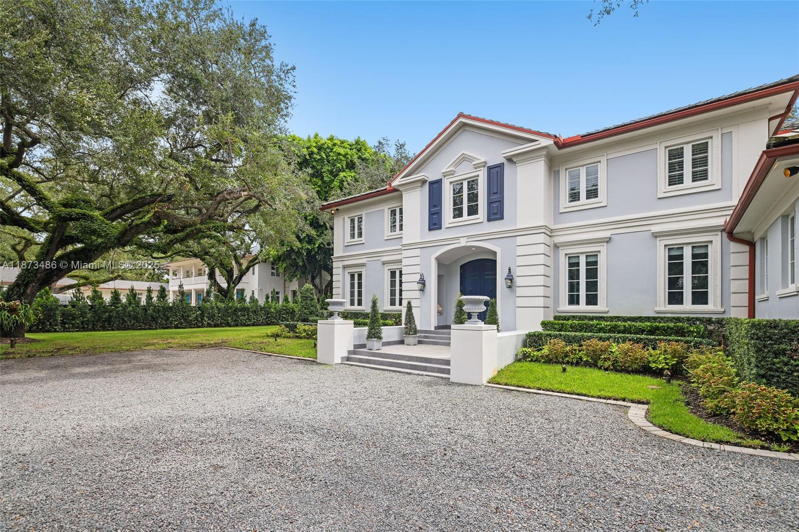 PALM VISTA - Residential