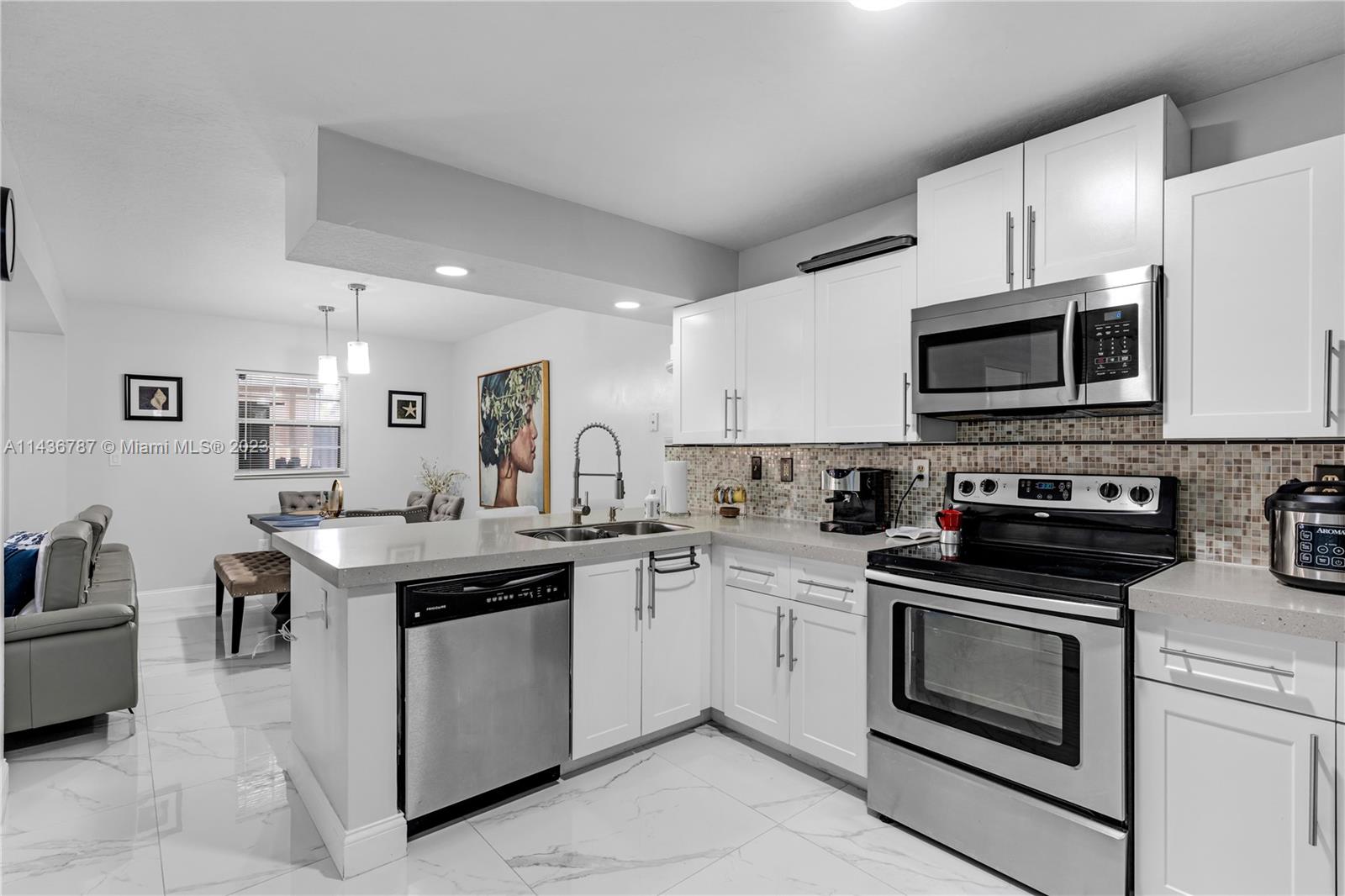 AMERICAN HOMES 1ST ADDN - Residential