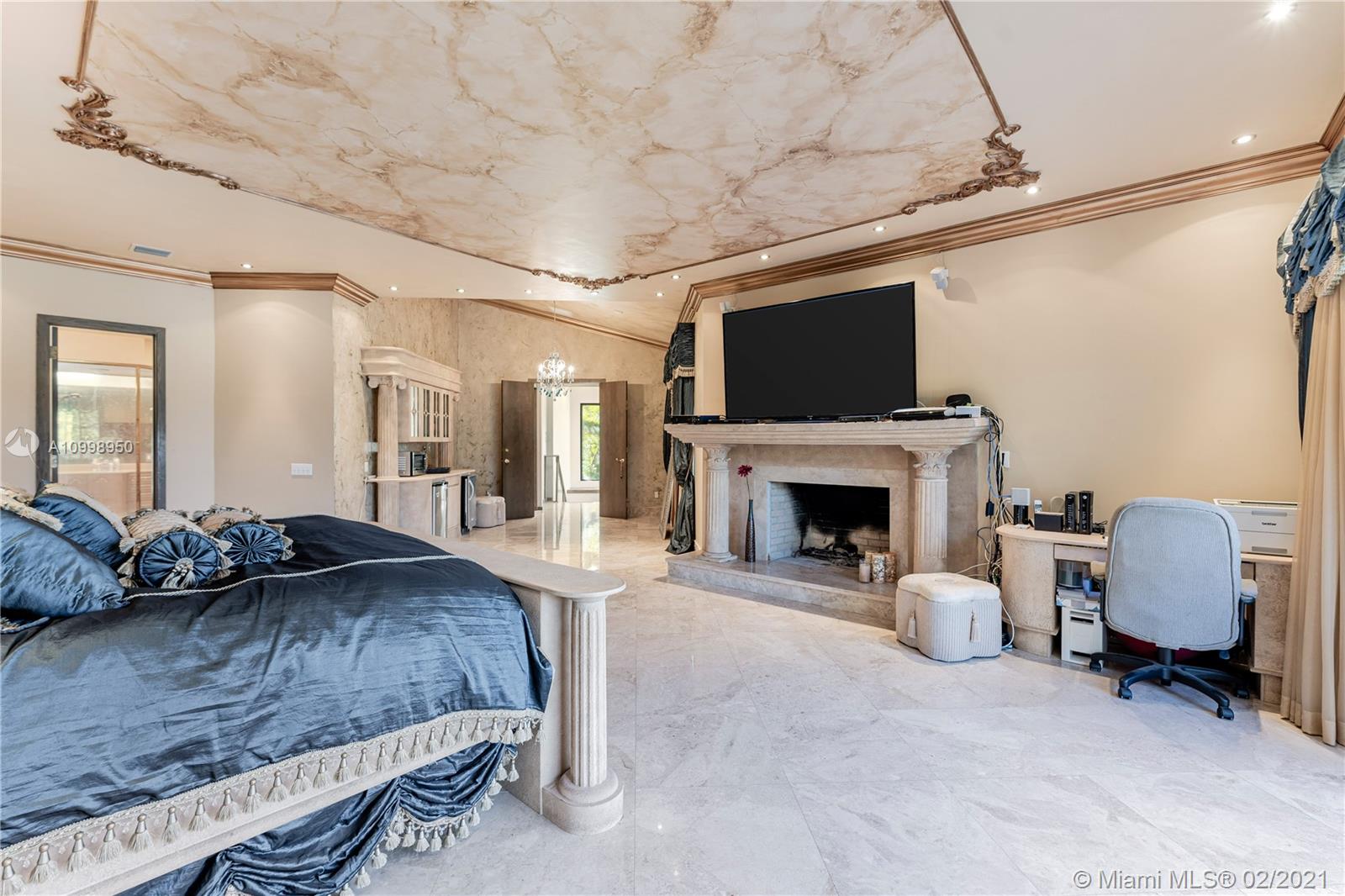 EMERALD WOODS - Residential