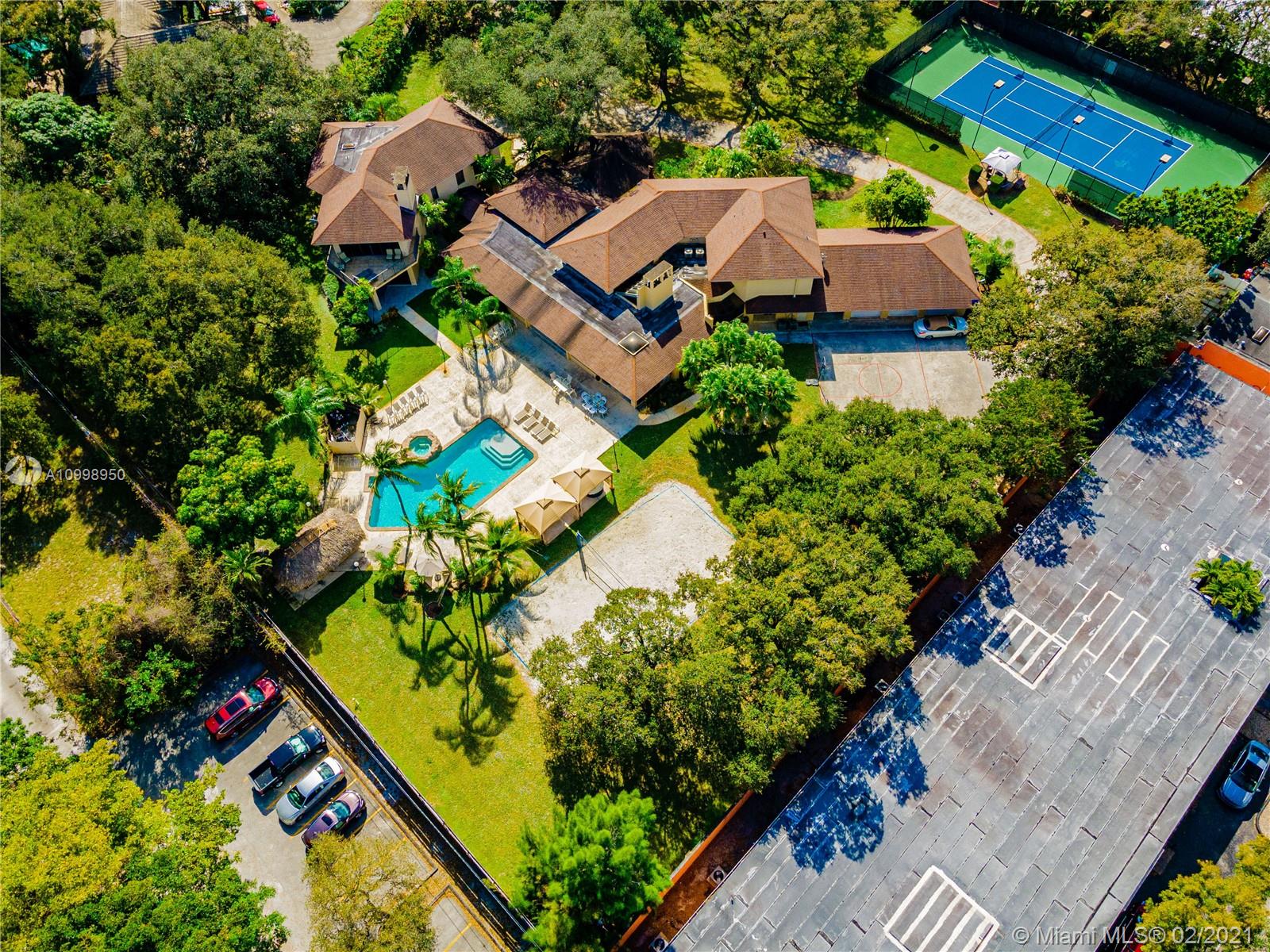 EMERALD WOODS - Residential