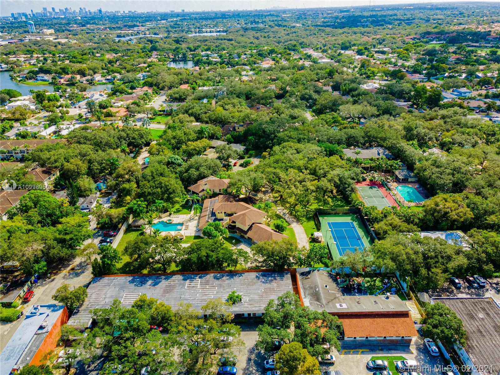 EMERALD WOODS - Residential