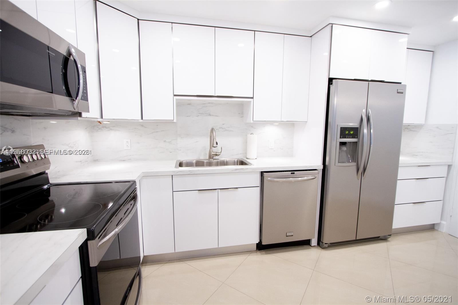 TIDES ON HOLLYWOOD BEACH - Residential