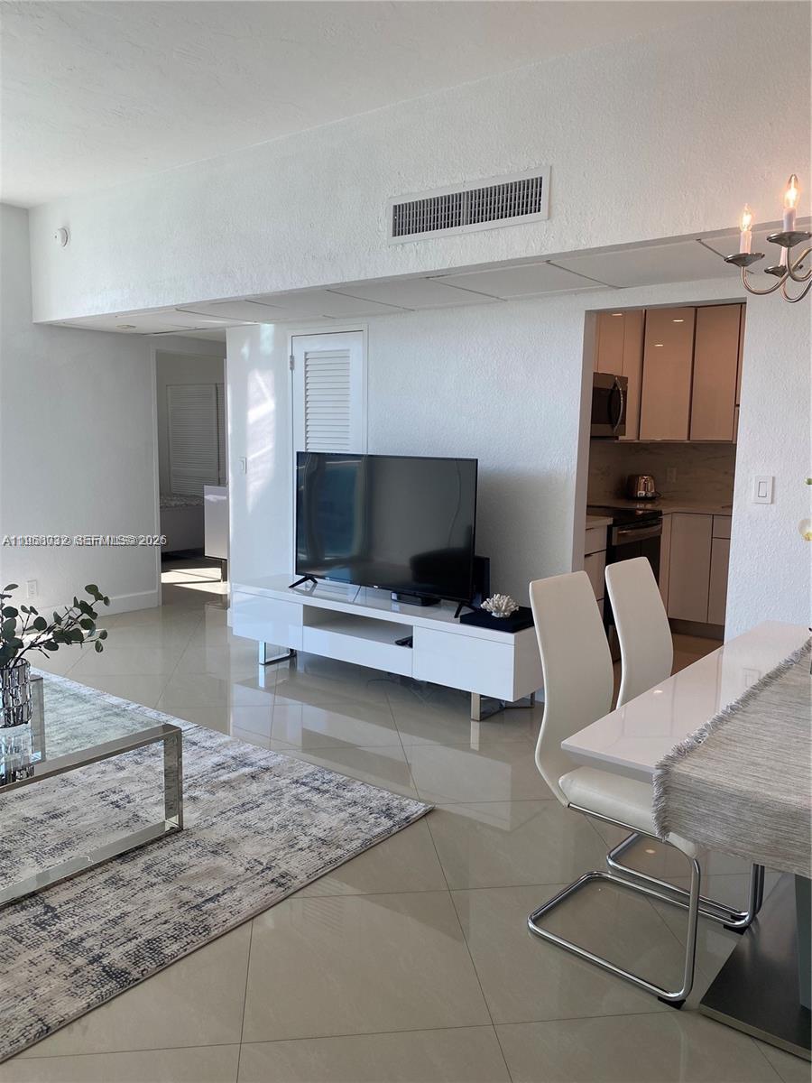 TIDES ON HOLLYWOOD BEACH - Residential