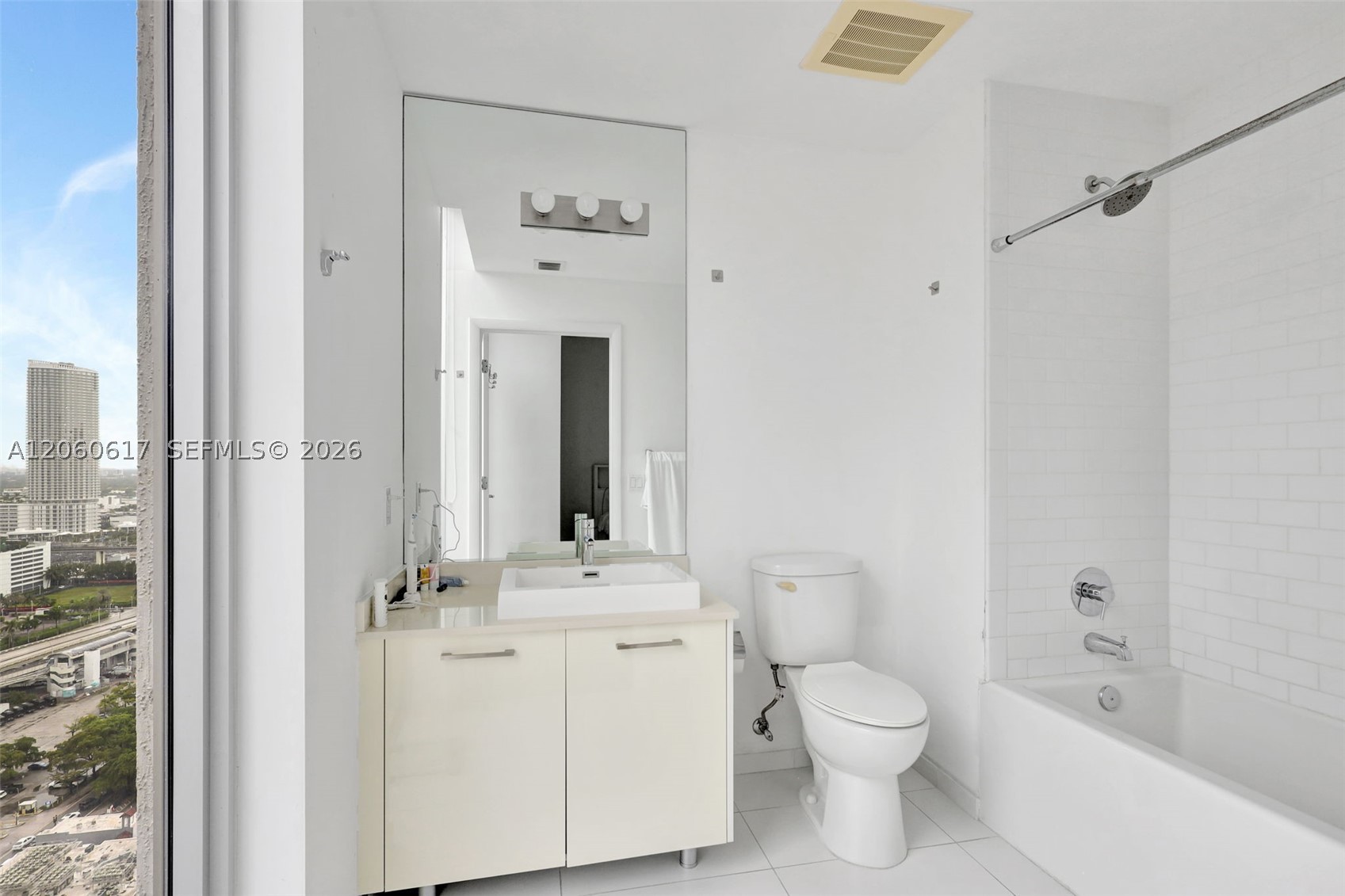 CENTRO CONDO - Residential