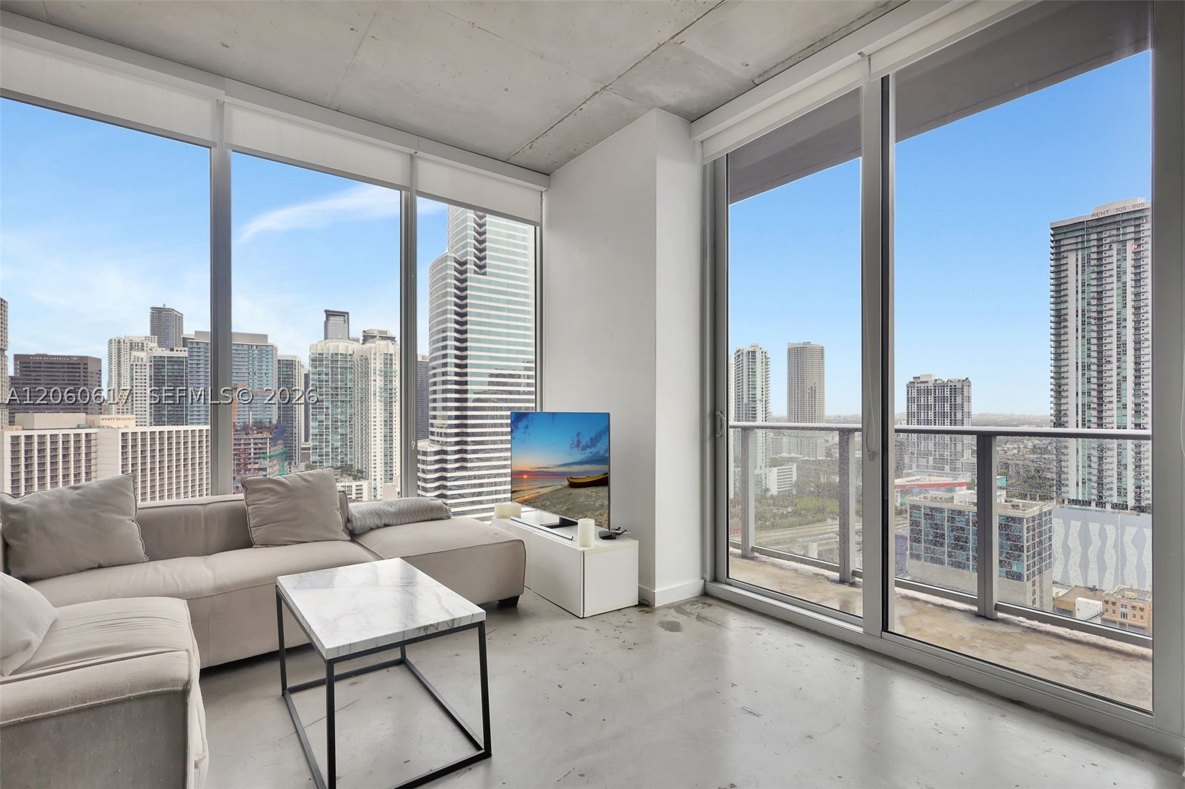 CENTRO CONDO - Residential