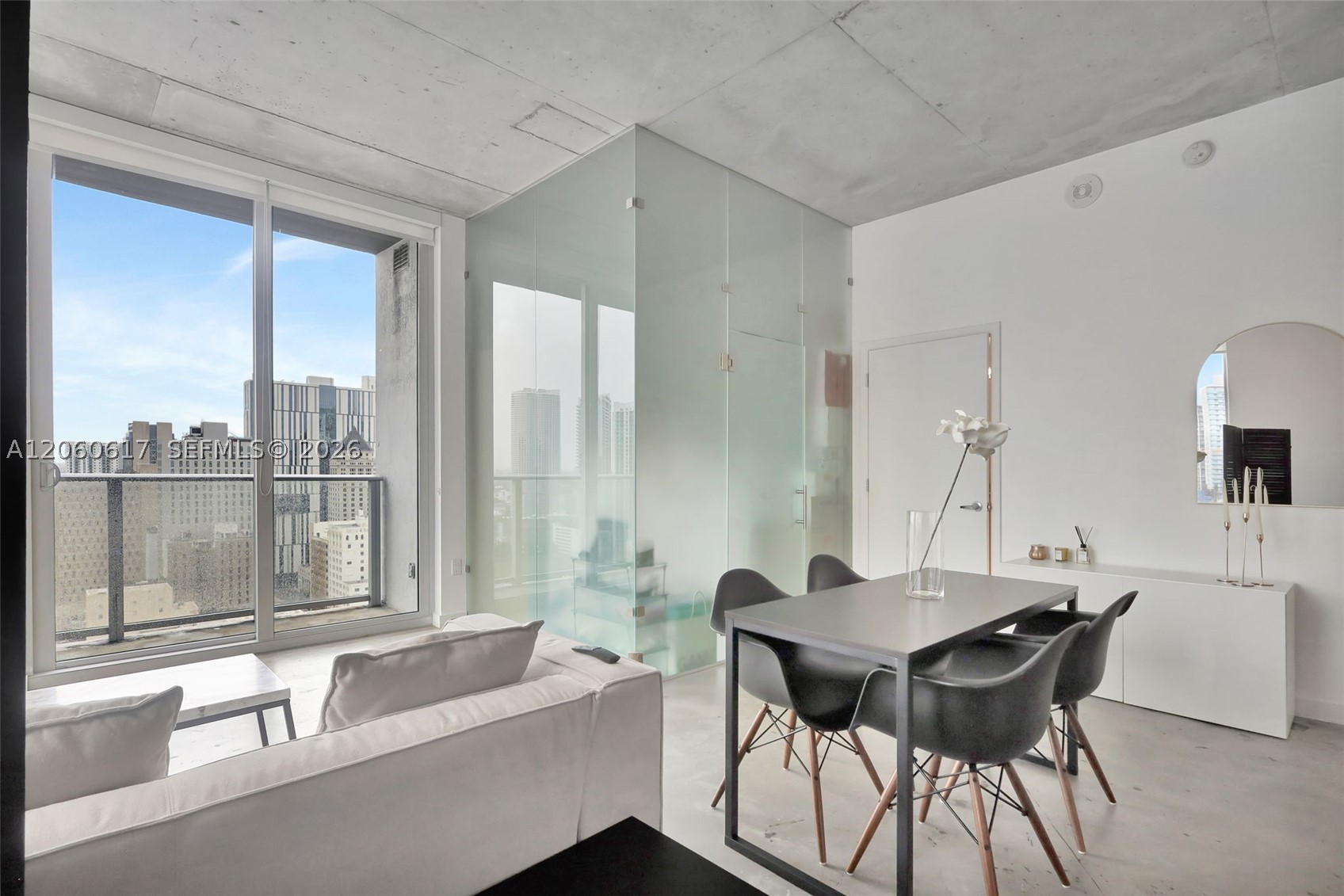 CENTRO CONDO - Residential