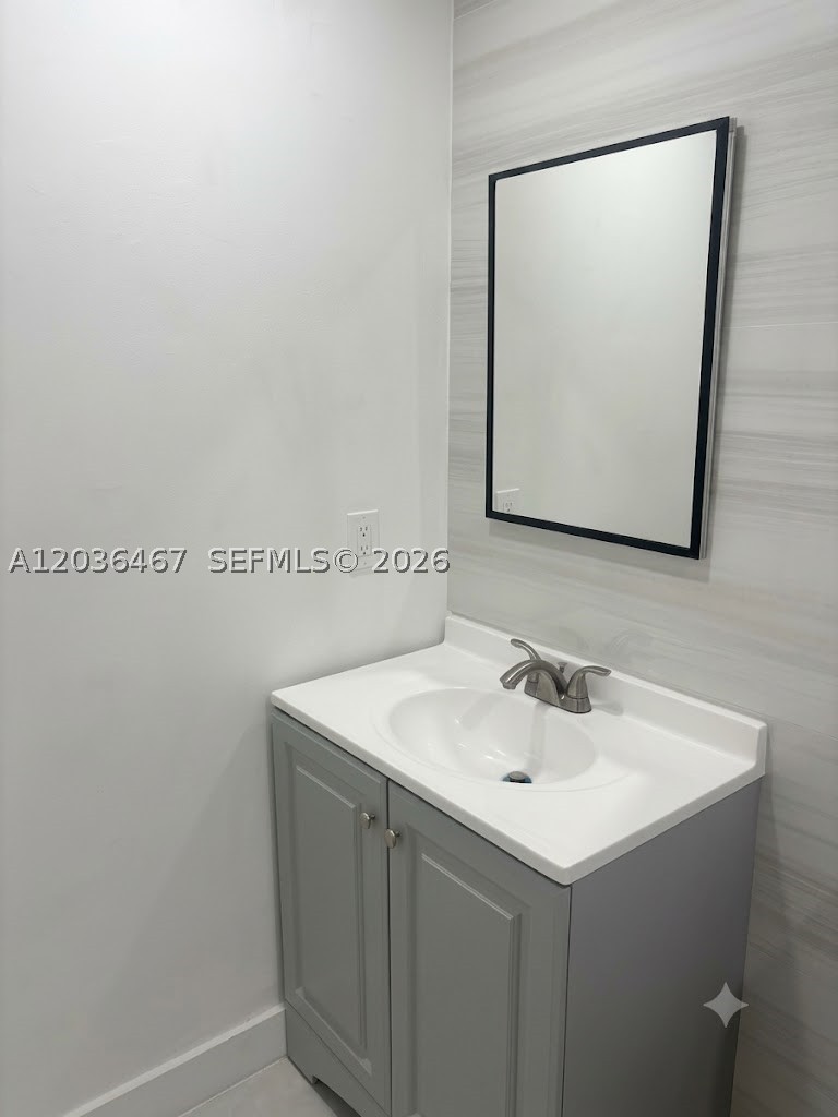 IVES ESTATES SEC 4 - Residential Lease