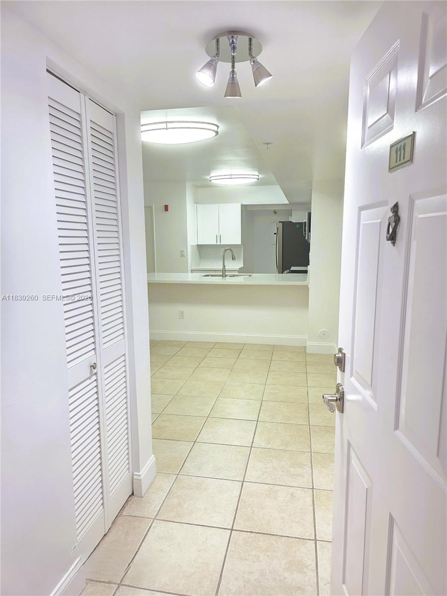 ROYAL GRAND CONDO - Residential