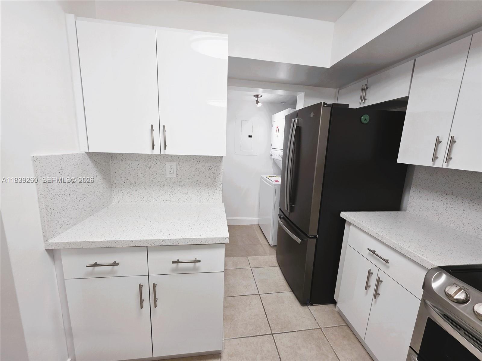 ROYAL GRAND CONDO - Residential