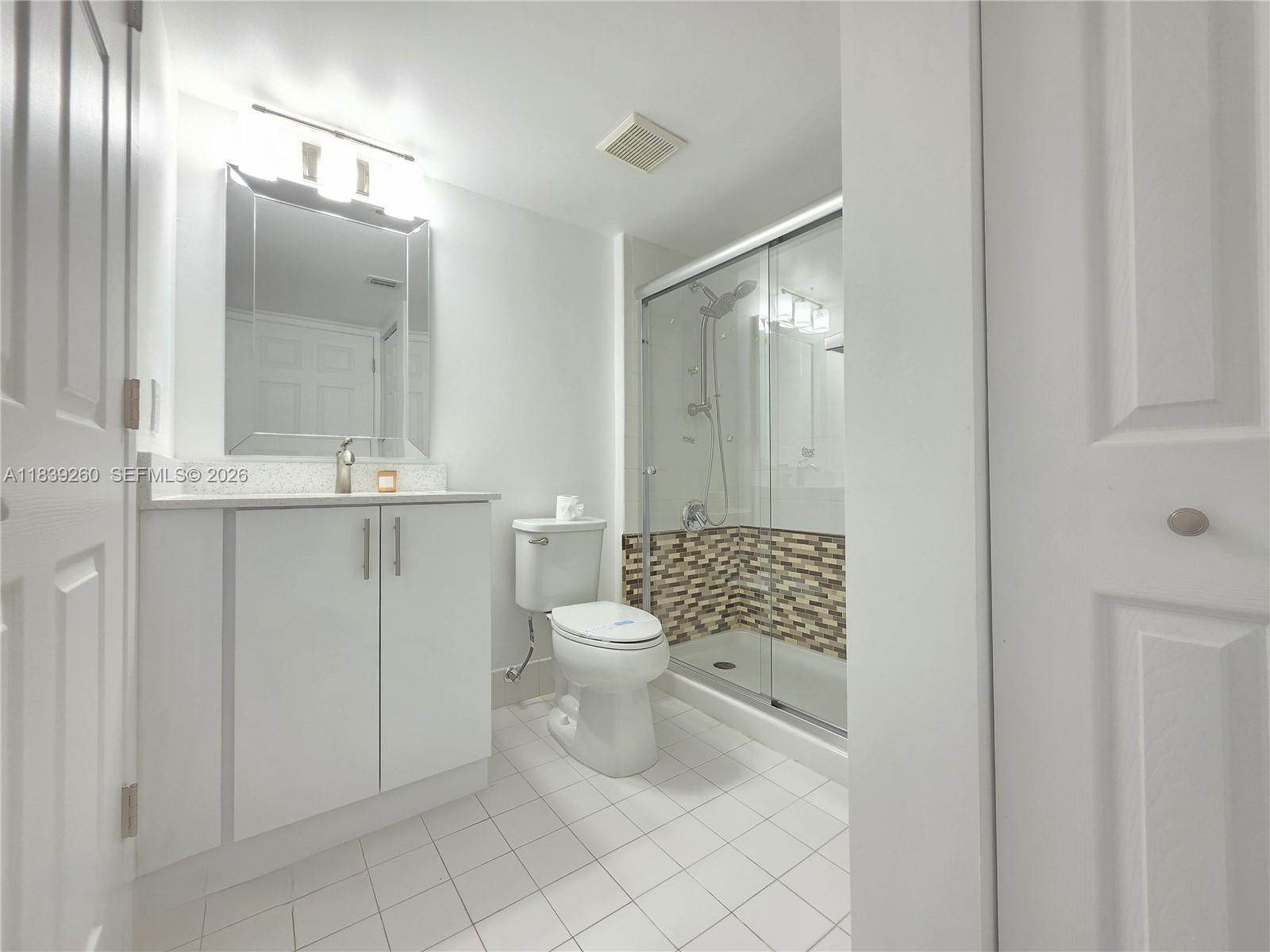 ROYAL GRAND CONDO - Residential