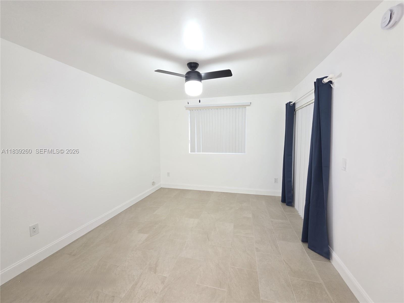 ROYAL GRAND CONDO - Residential