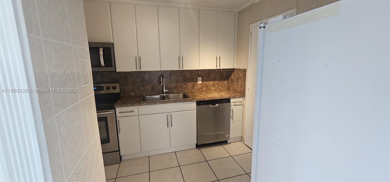 OCEAN VIEW TOWERS CONDO - Residential Lease
