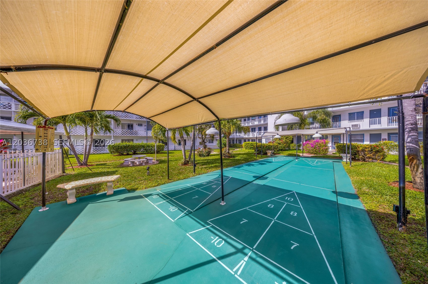 GOLDEN TOWERS CO-OP - Residential