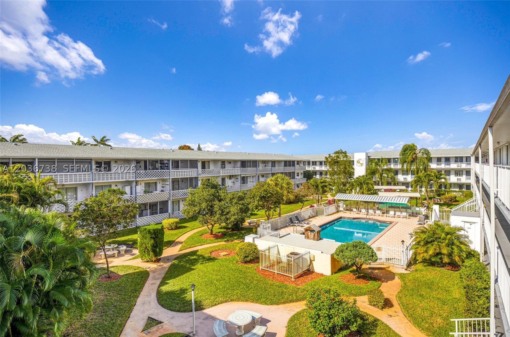 GOLDEN TOWERS CO-OP - Residential