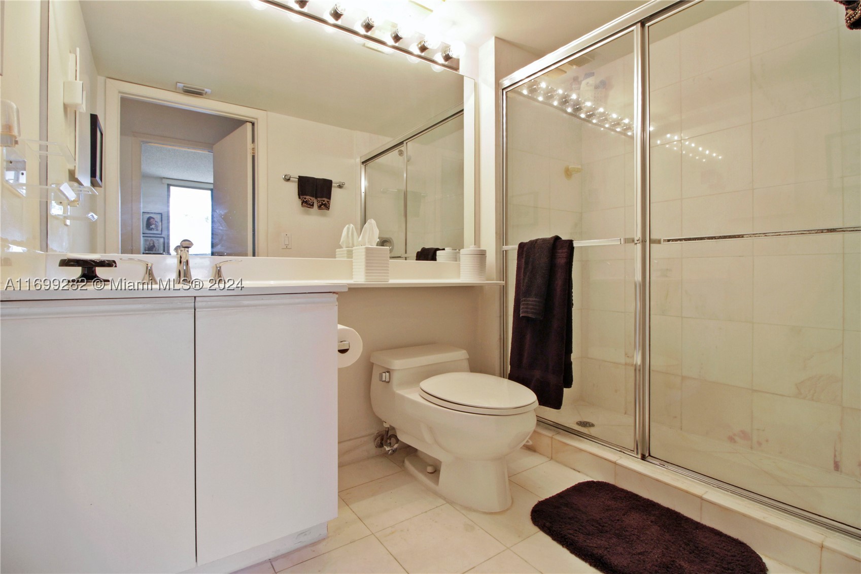 MYSTIC POINTE TOWER 600 C - Residential