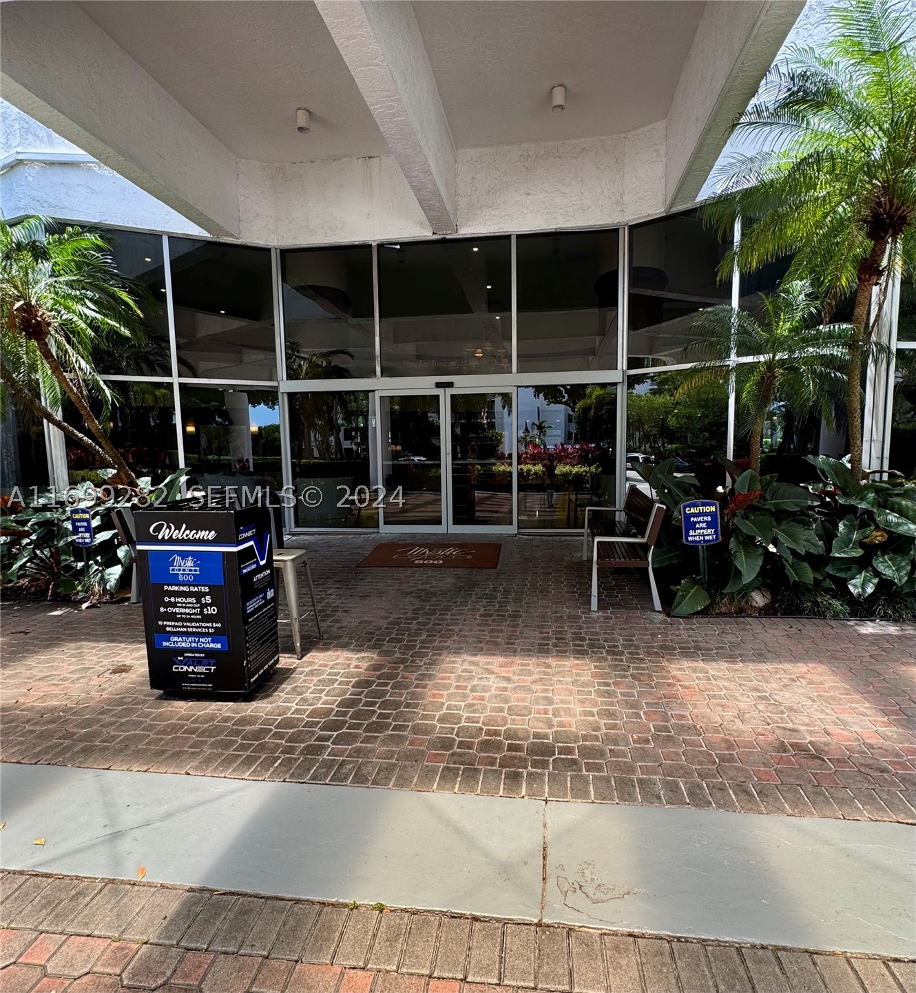 MYSTIC POINTE TOWER 600 C - Residential