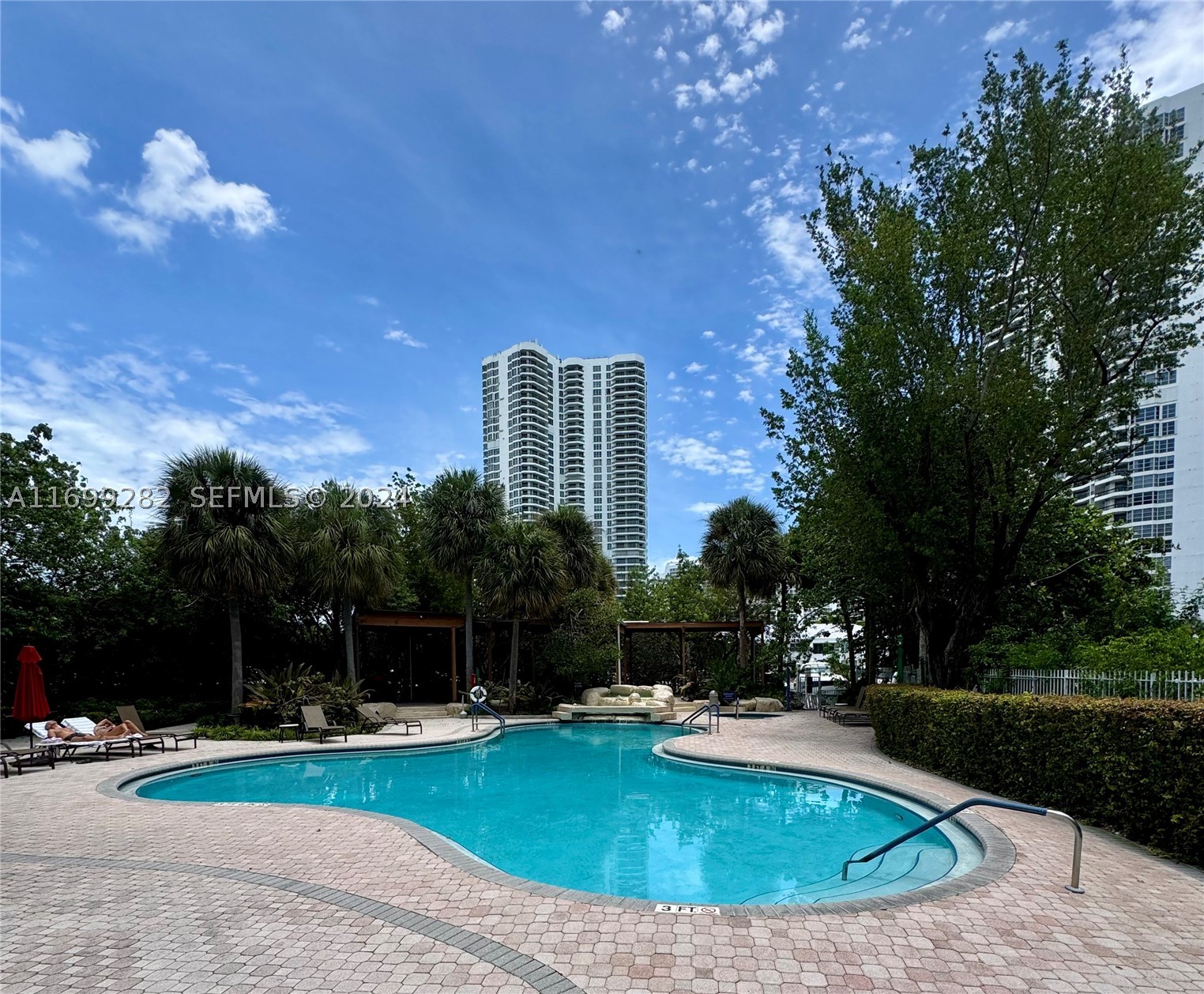 MYSTIC POINTE TOWER 600 C - Residential