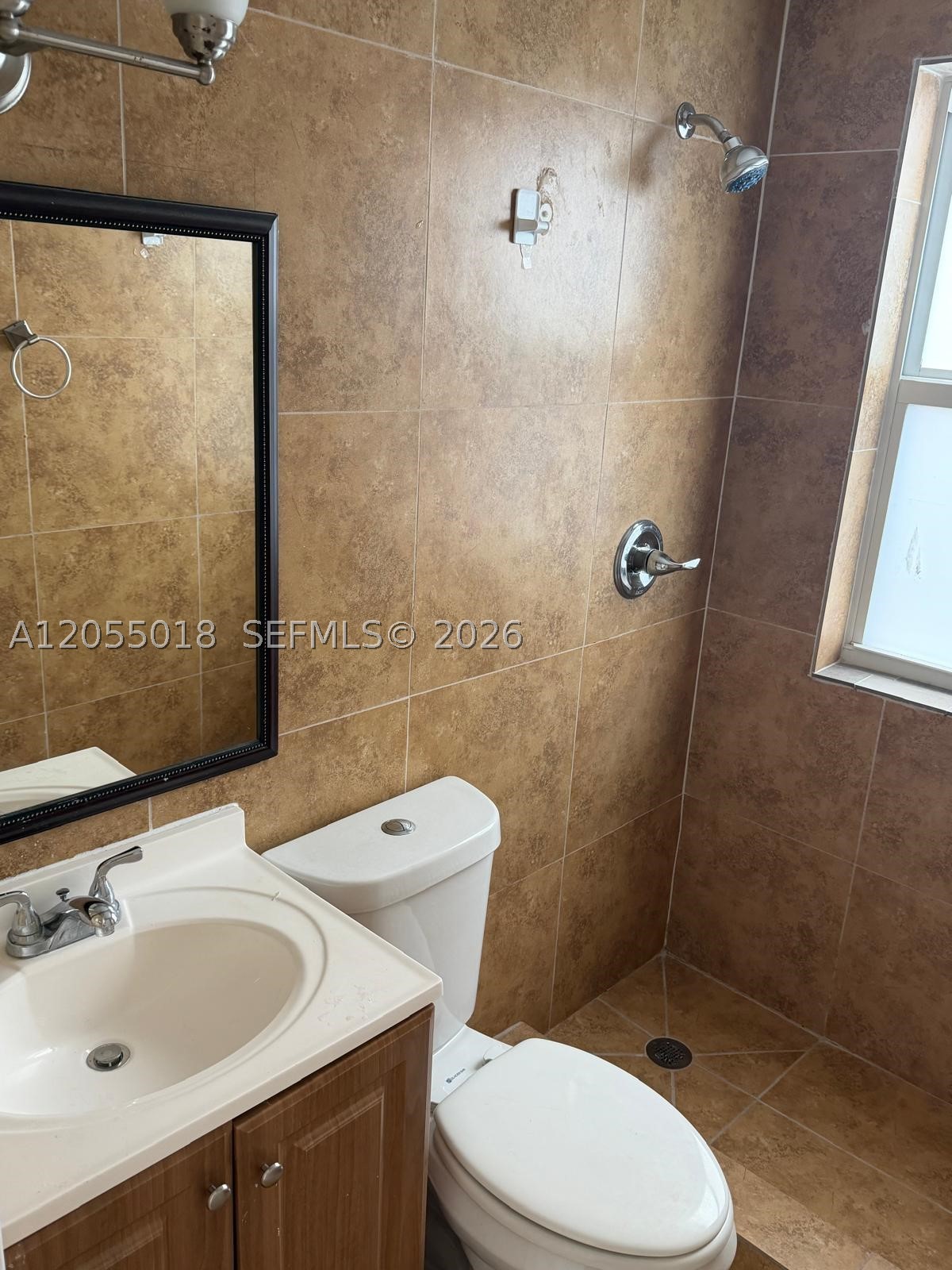 ANTILLA PARK - Residential Lease