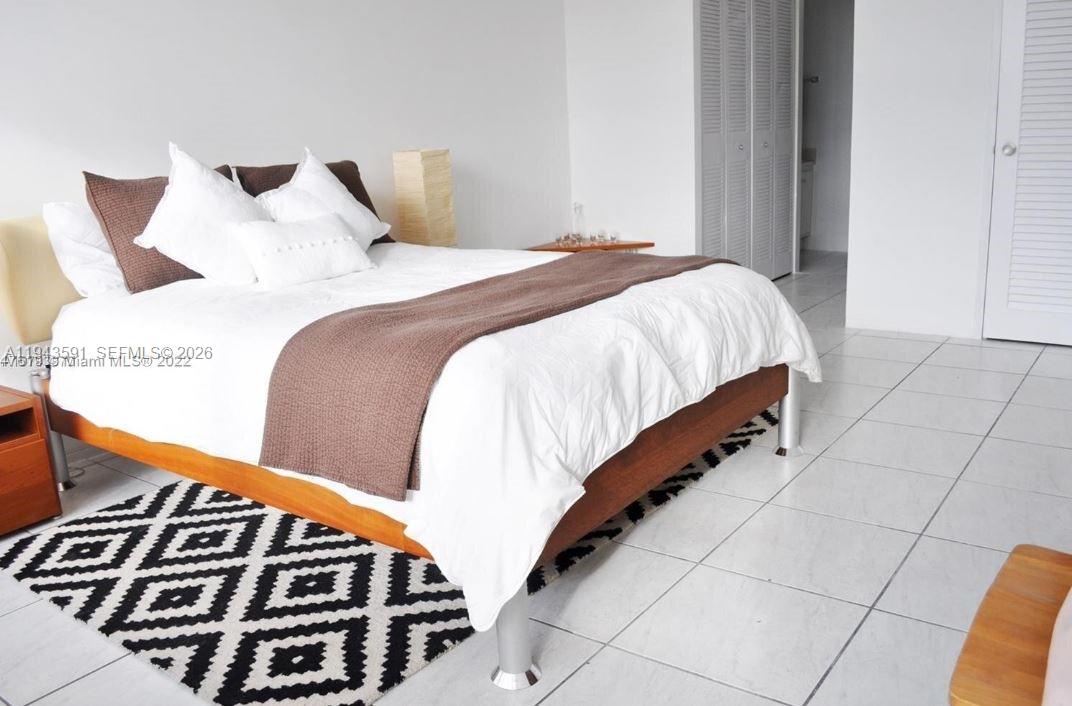 THE DECOPLAGE CONDO - Residential