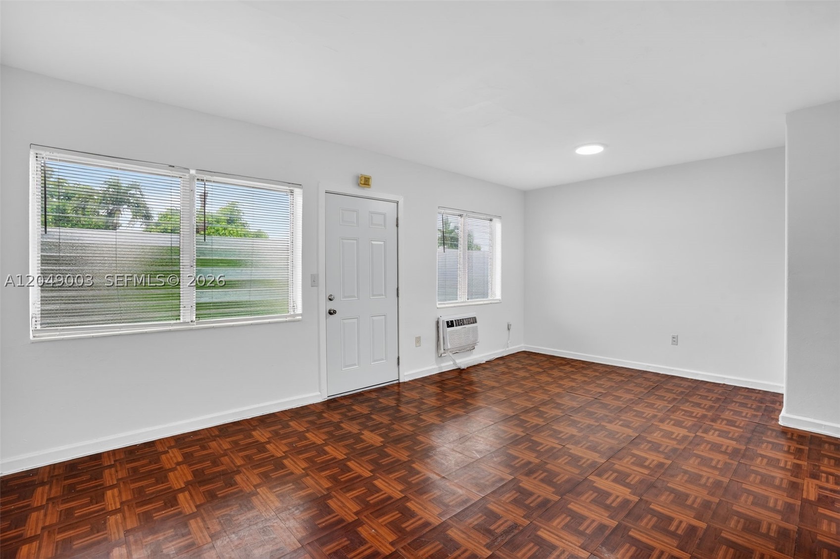 EVANSTON HEIGHTS - Residential Income