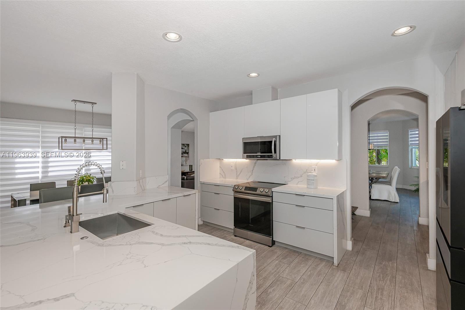 GRAND LAKES PHASE II - Residential