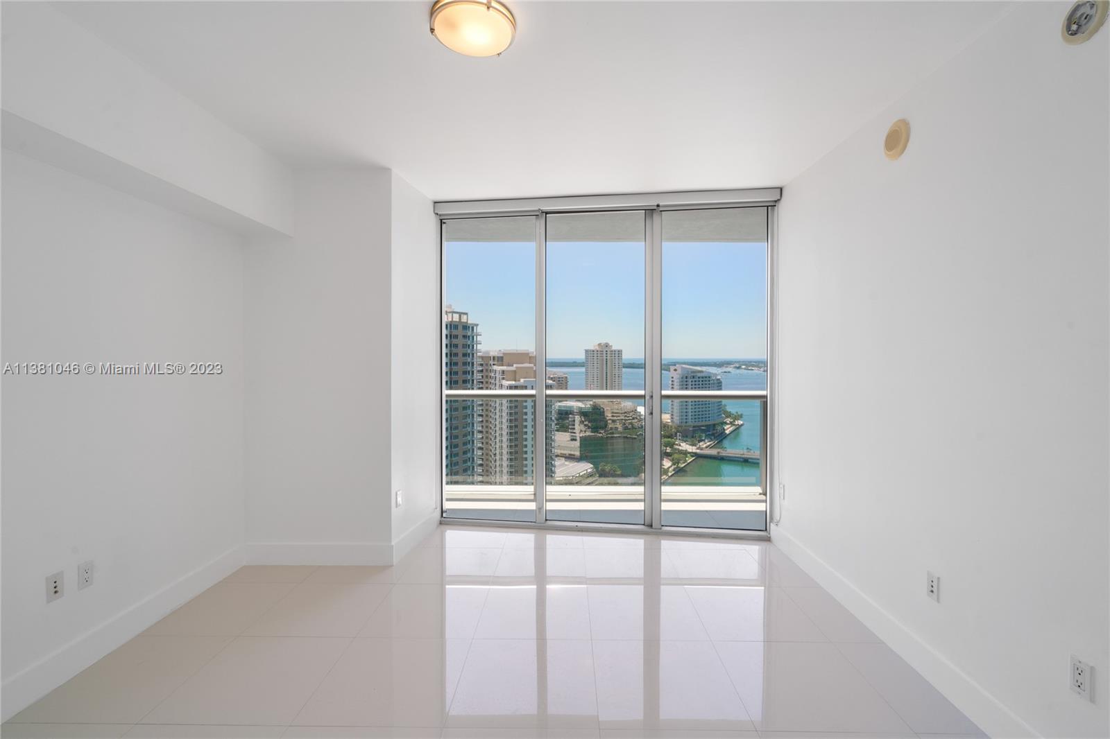 ICONBRICKELL CONDO NO 1 - Residential Lease