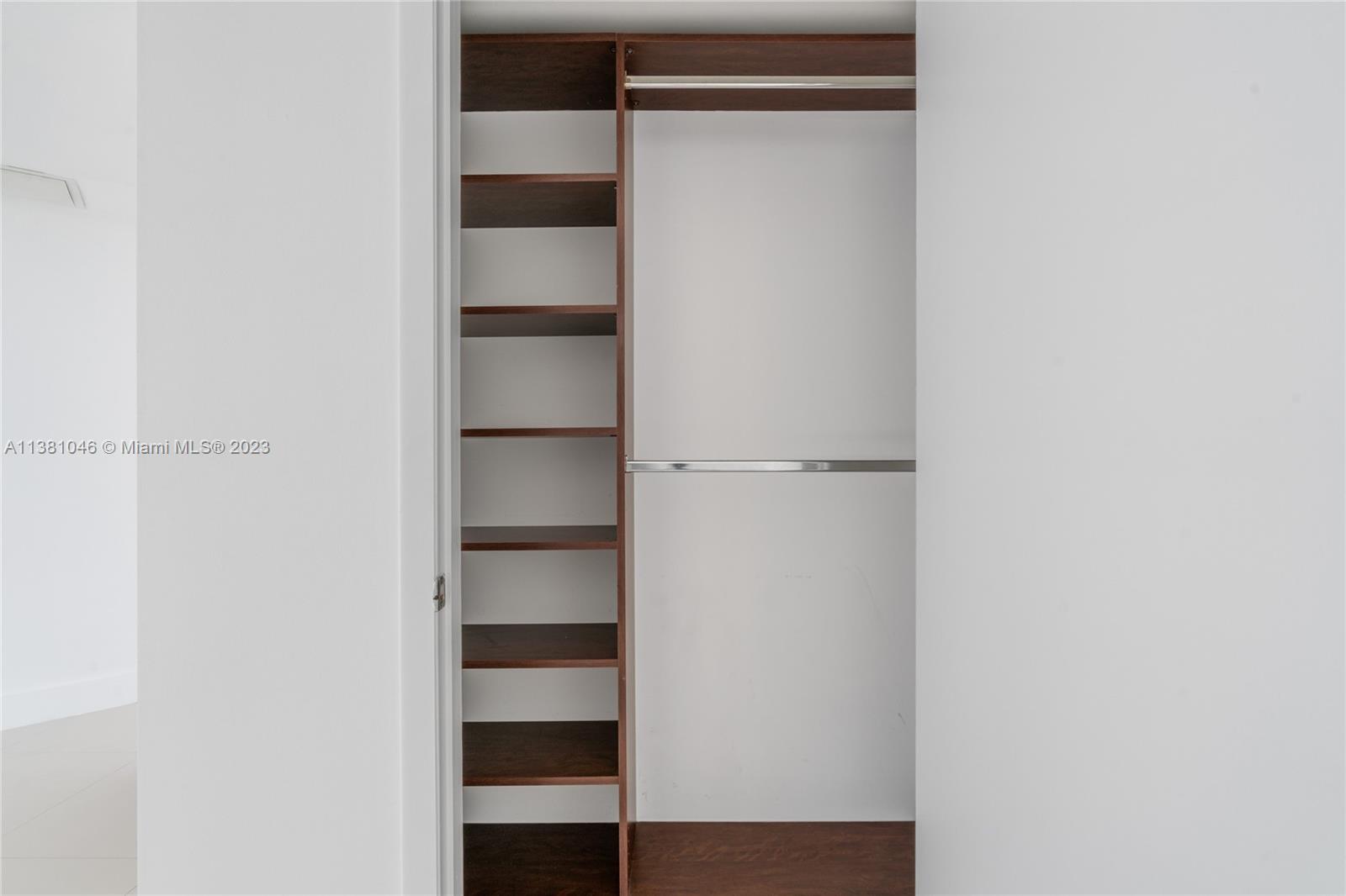 ICONBRICKELL CONDO NO 1 - Residential Lease