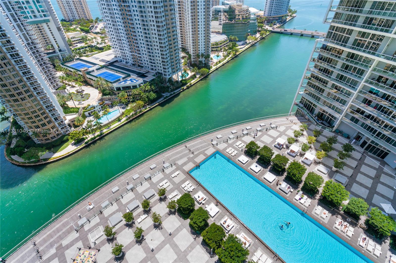 ICONBRICKELL CONDO NO 1 - Residential Lease