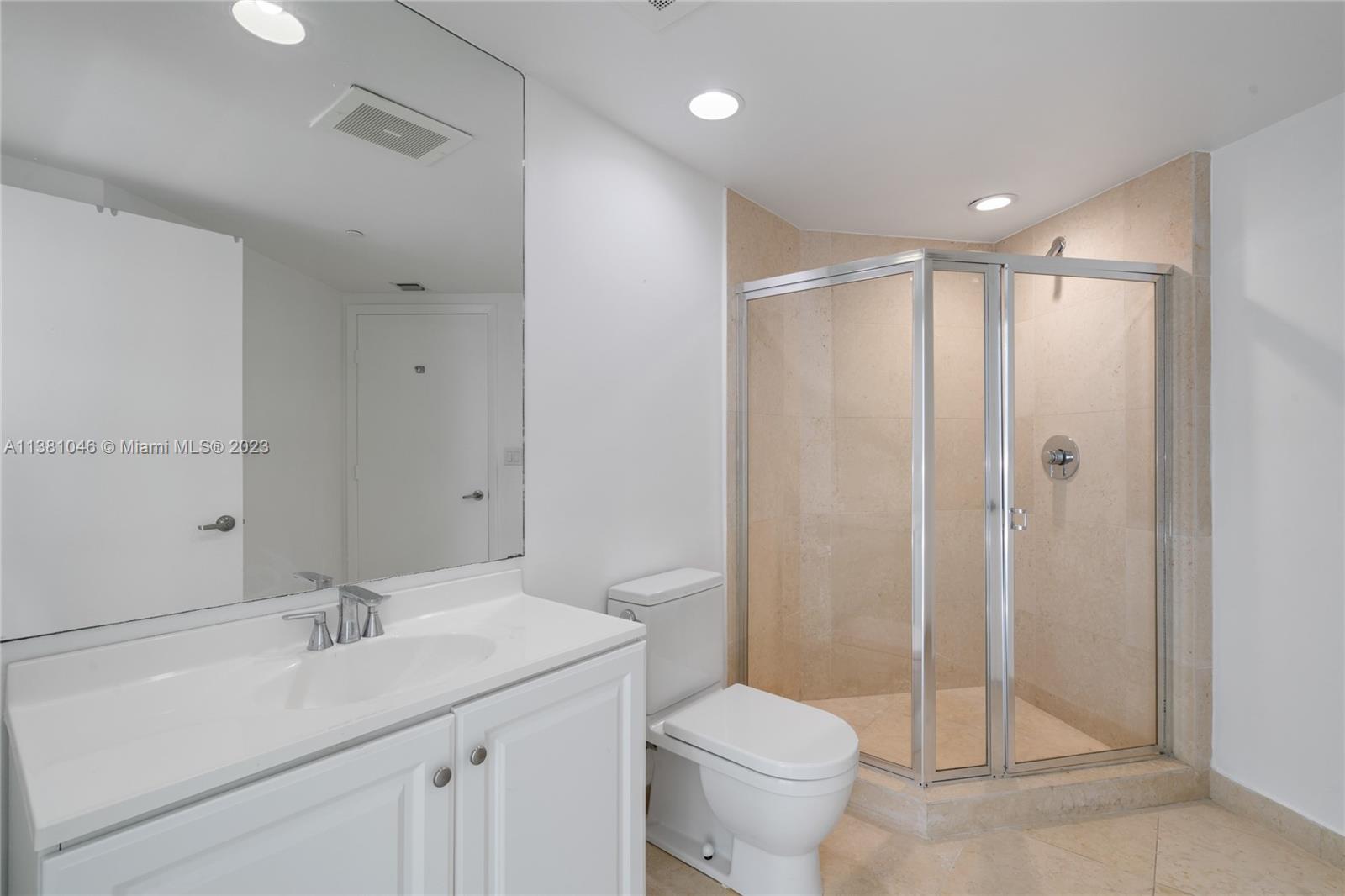 ICONBRICKELL CONDO NO 1 - Residential Lease