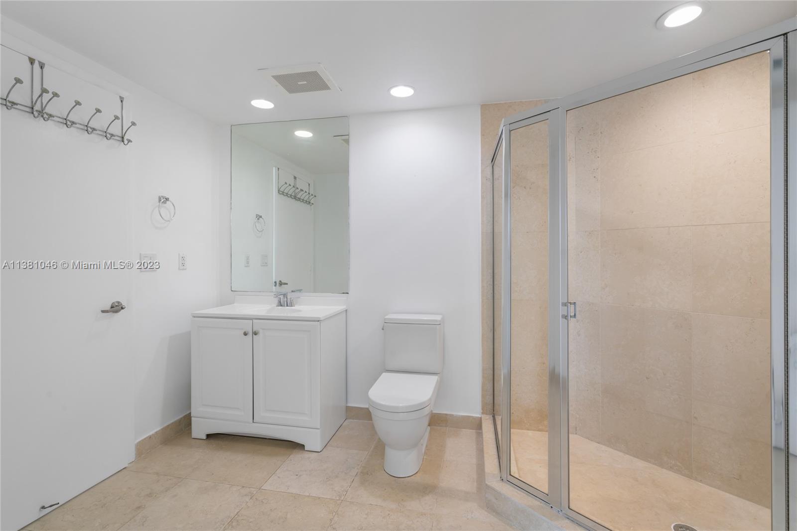 ICONBRICKELL CONDO NO 1 - Residential Lease