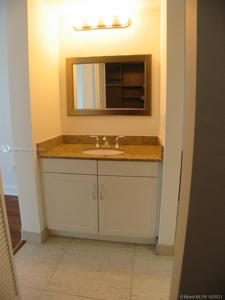 DOWNTOWN DADELAND CONDO N - Residential Lease