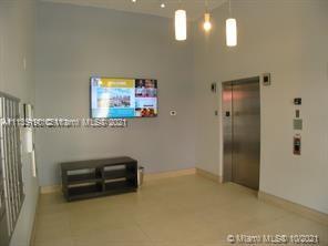DOWNTOWN DADELAND CONDO N - Residential Lease