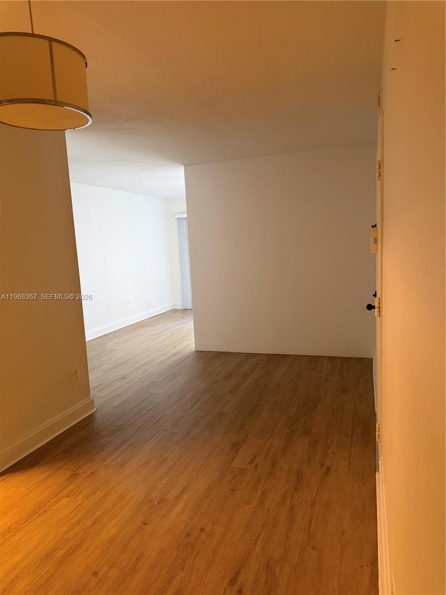 KINGS CREEK WEST CONDO BL - Residential