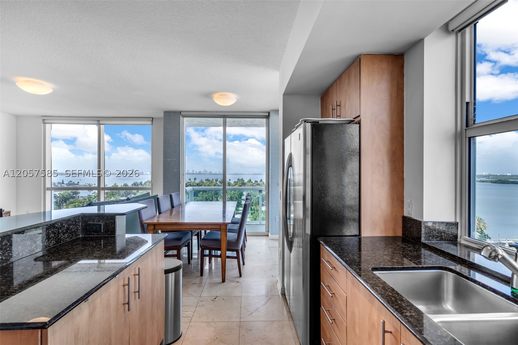 360 CONDO A - Residential